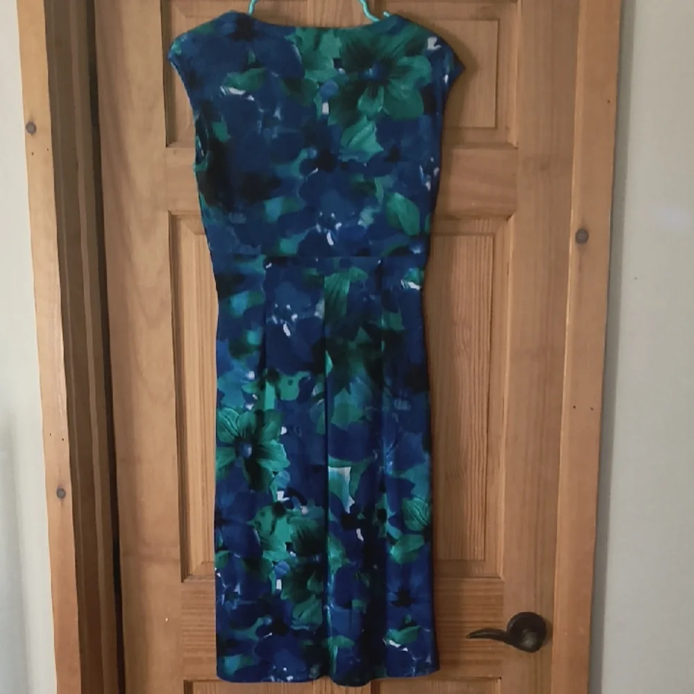 Lauren Ralph Lauren Blue and Green Floral Midi Dress - Picture 6 of 8